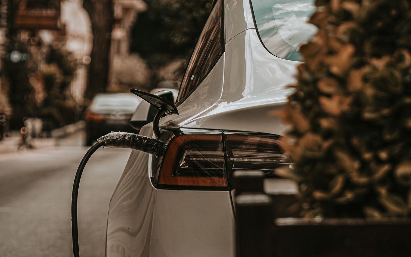 Highway EV Charging Hub